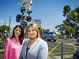 St Albans Main Road level crossing on the way out