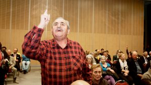 Angry north-west cabbies crash state forum