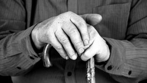 QUE SERA: Old man with poetry in his sole