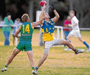WRFL: Woodsmen blow away Roos