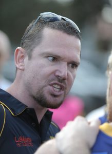 Team effort puts Roos in the reckoning