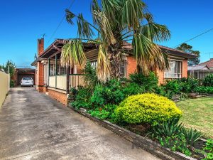 St Albans house tipped to sell for more than $1.5 million passed in at auction