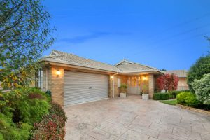 Picture perfect: 7 Hailey Court, Taylors Lakes, 3038
