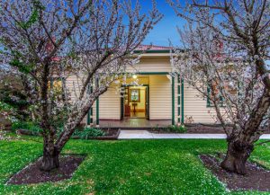 Haven on Hyde: 12 Hyde Street, Deer Park, 3023