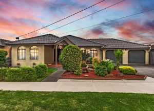 Flexible family living: 7 Adams Street, St Albans, 3021