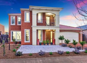 Live large: 32 Eagle Way, Deer Park, 3023