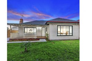 Comfort factor: 1/42 Ivanhoe Avenue, St Albans, 3021