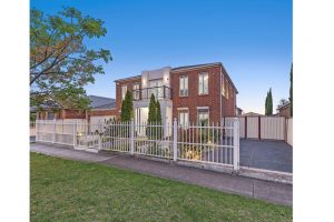 Indoor space galore: 84 Cumberland Street, Sunshine North, 3020