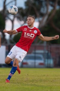 Melbourne Knights strike on the counter-attack