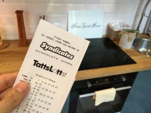 Late number change snares lotto win