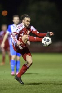 City signs key players