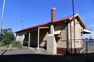 Sydenham station stays put