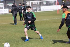 Bozinovski signs with United