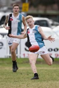 Sharks lock in coach, young guns