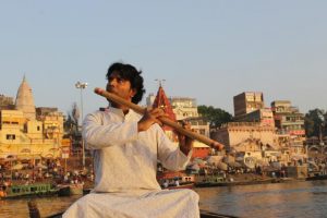 Traditional Indian musician comes to town