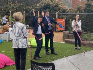 Learn, play and meet at library’s new outdoor lounge