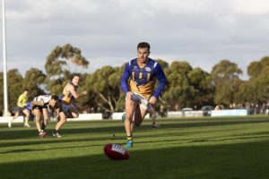 Cats, Roos lose