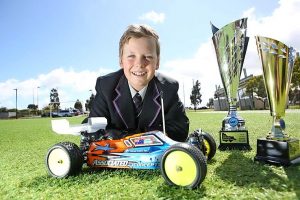 Young Hillside buggy driver burns off the adults