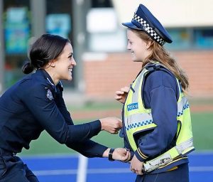 Sunshine kids and cops bond over letters