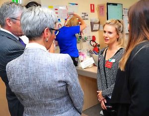 Governor visits new mums