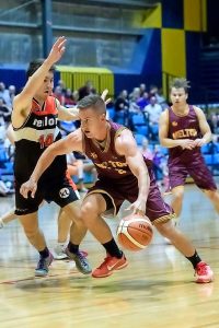 Keilor Thunder opens its account in emphatic style