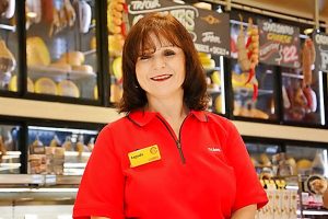 Coles Keilor Downs re-opens after shop renovation
