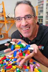 Lego wonders wake the master …