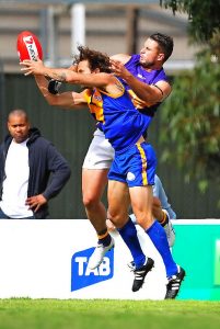 Late charge gives premiers Deer Park a winning start