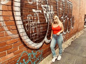 Kisses not going quietly