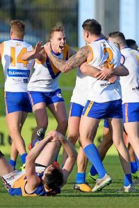 Deer Park chasing history