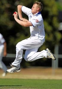 Hoppers Crossing chases down Taylors Lakes total