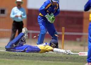 Taylors Lakes pays for late innings collapse