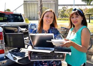 Drive through declutter