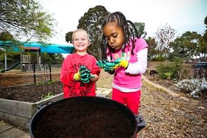Kids get a wriggle on for grow show