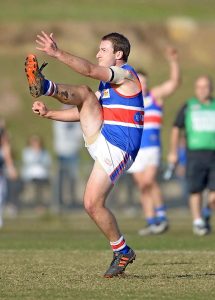 Evan Long marks 300th as Blues beat Avondale Heights