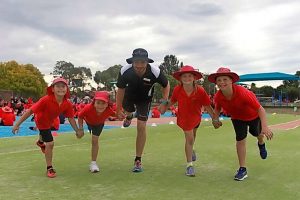 Primary school pupils learn to lead