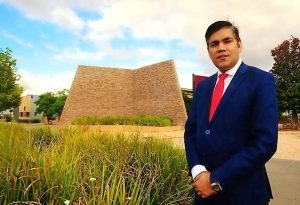 Khan puts Mowbray site back on market